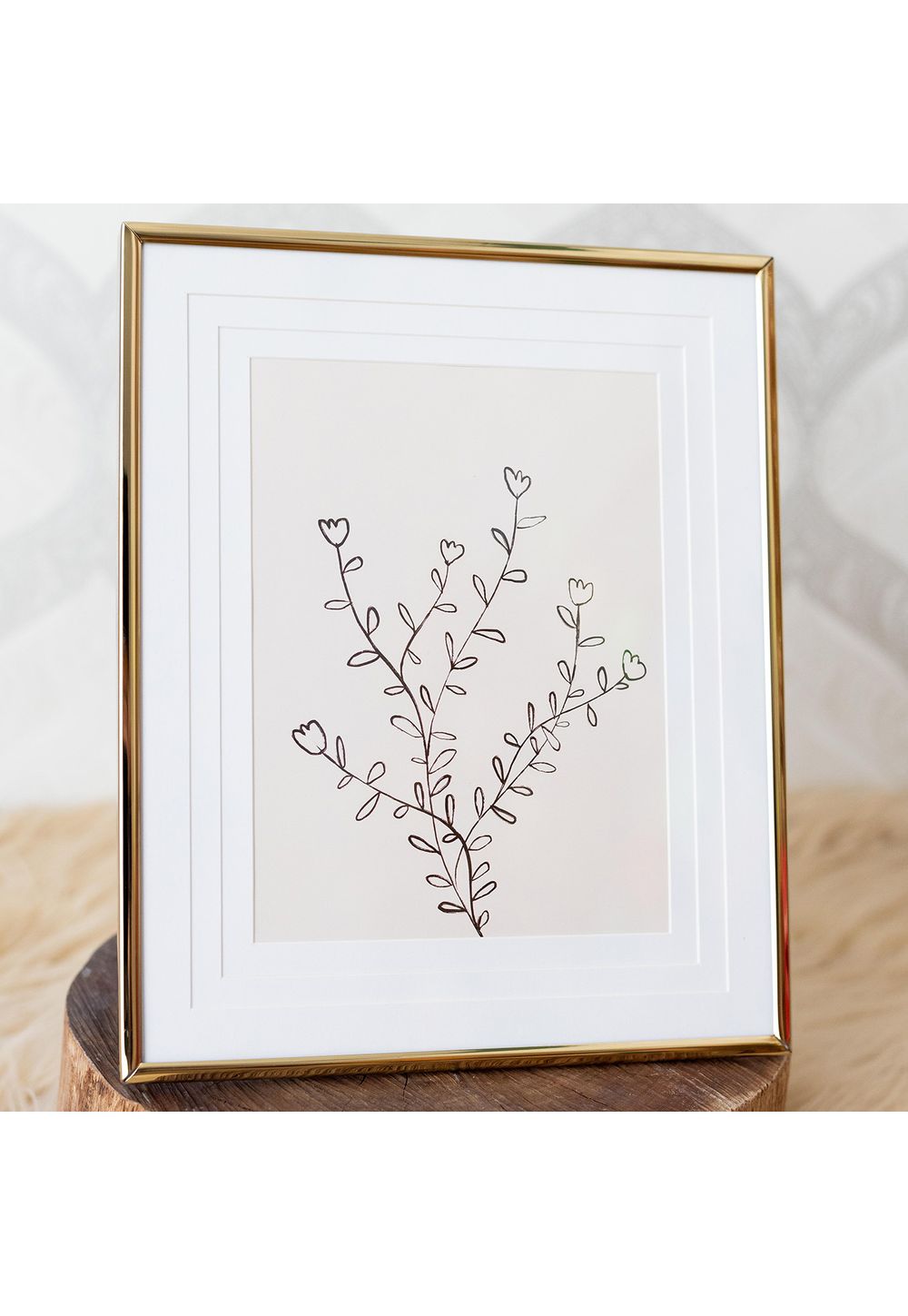 Porta‑Retrato em Metal 15x21 – Design Moderno e Elegância Duradoura